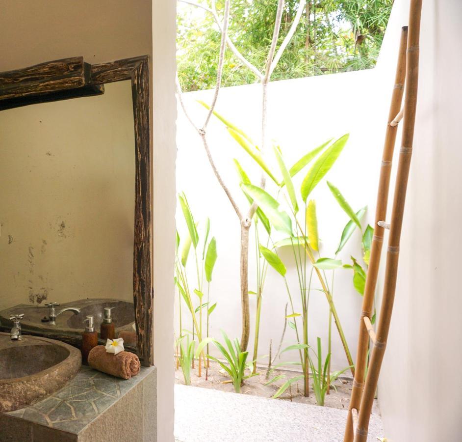 Ibludan Hotel Senggigi Dış mekan fotoğraf